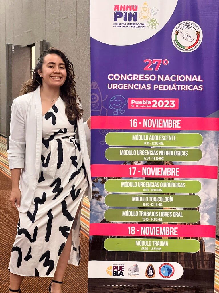 Dr. Padilla in an international exposition about Pediatric emergencies